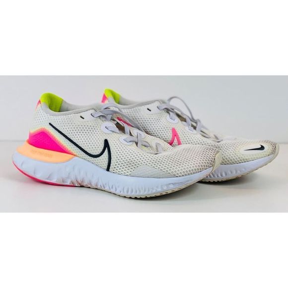 Nike Renew Run Platinum Pink Blast White Black Pink CK6360-005 Women's Sz 8.5 - Picture 3 of 5